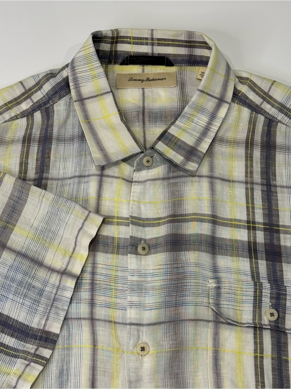 Tommy Bahama Men's XLX 100% Linen Grey Yellow Plaid Short Sleeve Button Down